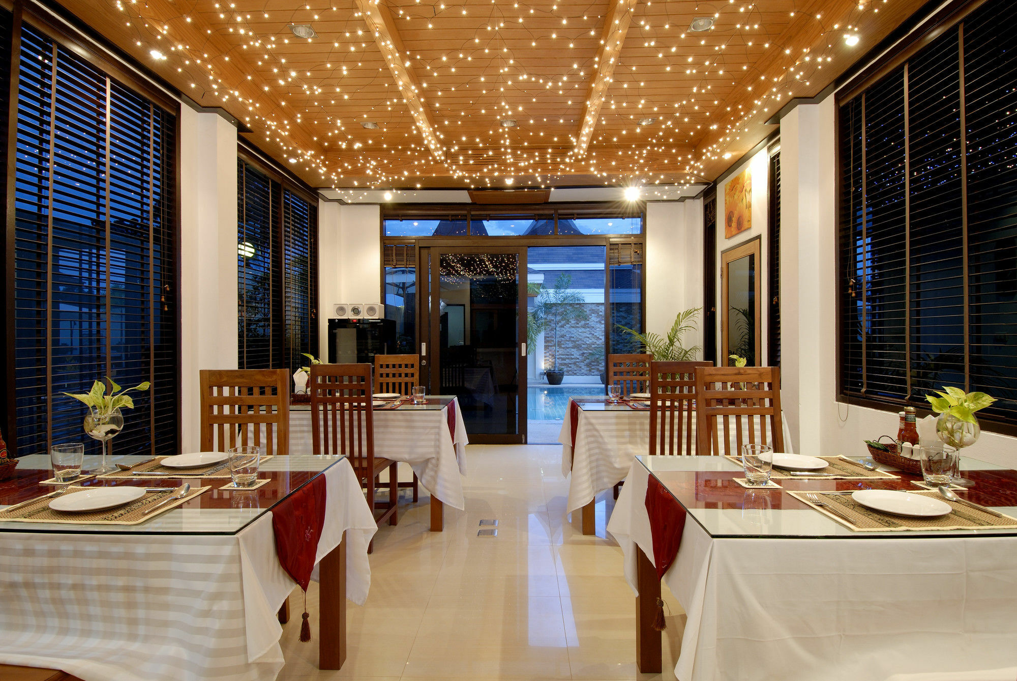 The Iris Pool Villa Rawai Exterior photo